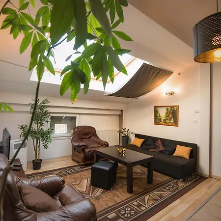 Old Town Apartment *